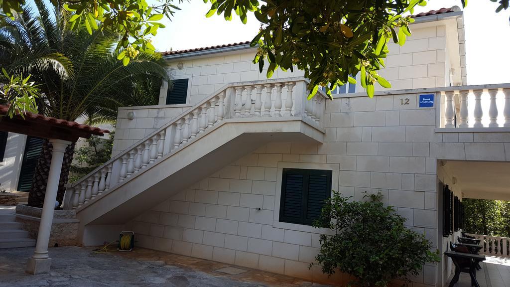 Apartments Ilicic Супетар Екстериор снимка