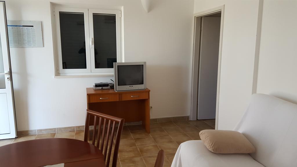Apartments Ilicic Супетар Екстериор снимка